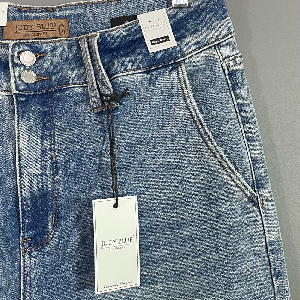 Judy Blue Power Play High Rise Wide Leg Jean Light Blue NWT - Picture 4 of 13